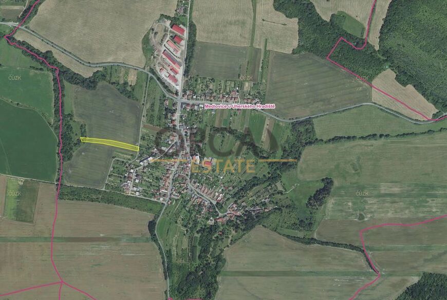 Prodej pozemku 4802 m2 v k. ú. Medlovice u Uherského Hradiště