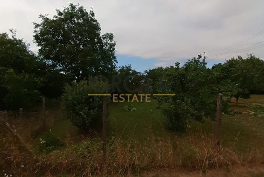 0,1 ha pozemků v k.ú. Mařatice