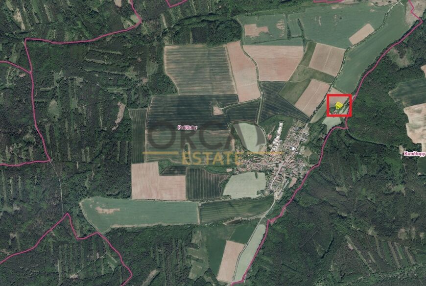 Podíl na pozemcích v k.ú. Pnětluky