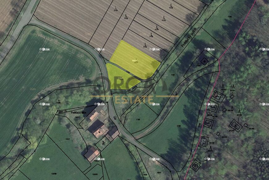 Podíl na pozemcích v k.ú. Pnětluky