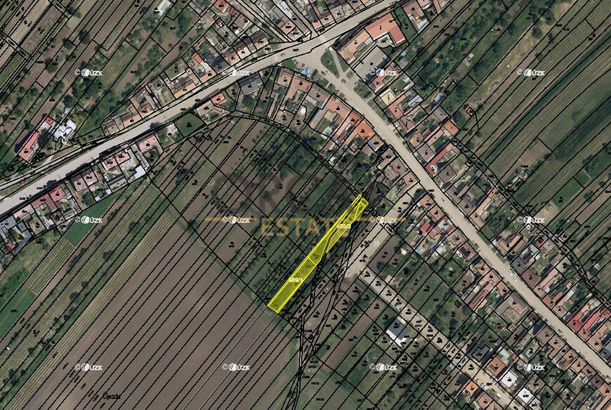 Spoluvlastnický podíl na pozemcích v k.ú. Starý Poddvorov