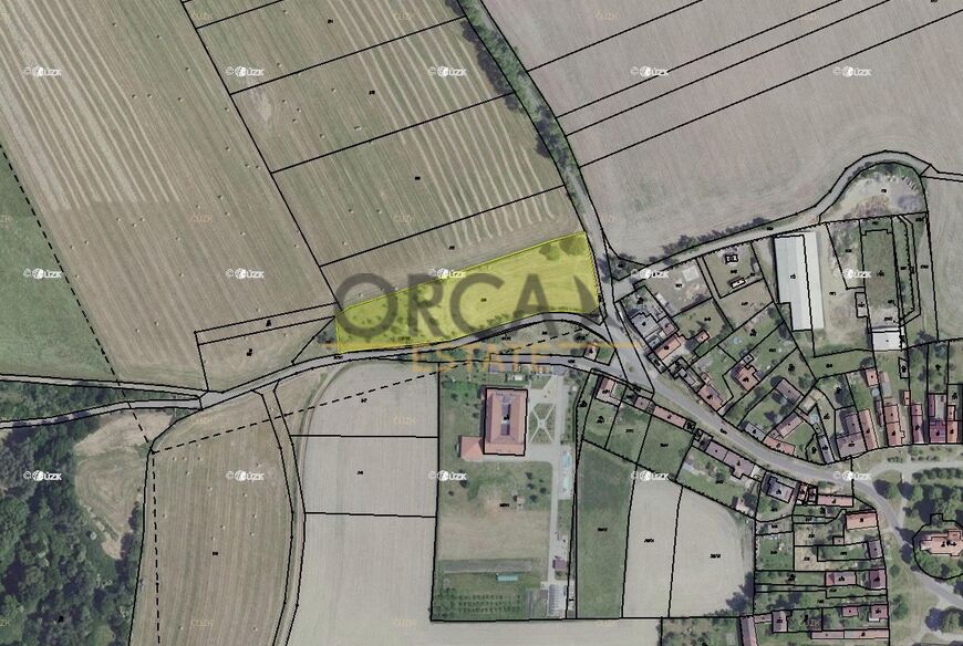 Podíl na pozemku v k.ú. Zvíkovec