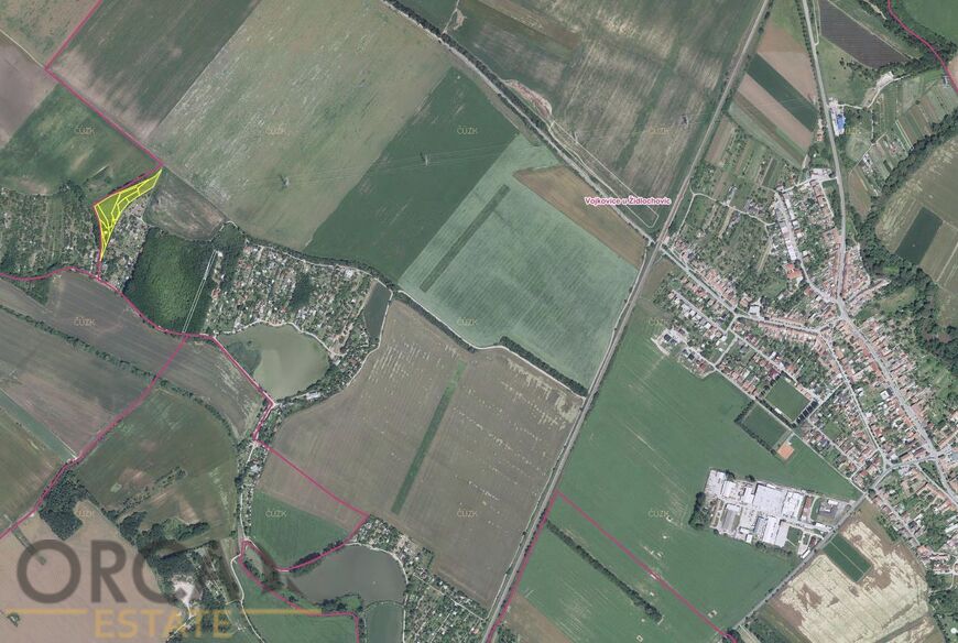 Prodej spoluvlastnického podílu 4526 m2 na pozemcích v k.ú. Vojkovice u Židlochovic