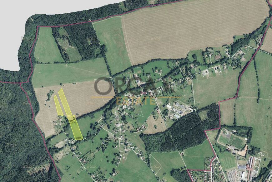 Prodej spoluvlastnického podílu 0,8 ha na pozemcích v k.ú. Bobr