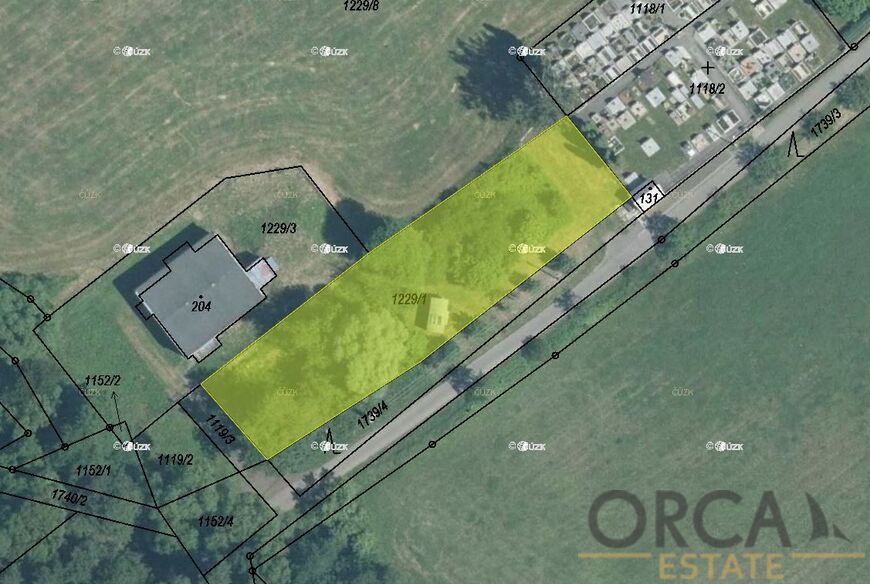 Prodej podílu 1164 m2 na pozemku v k. ú. Straník