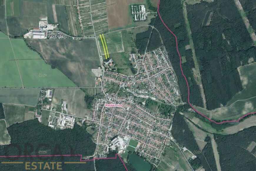 Prodej investičních pozemků 2789 m2 v k.ú. Ratíškovice