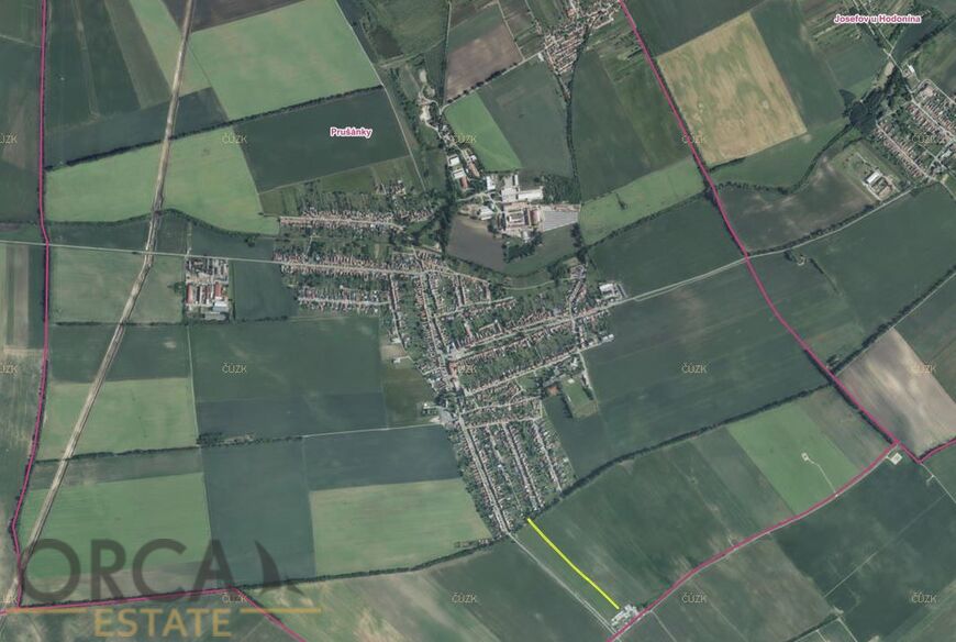 Spoluvlastnický podíl 840 m2 na pozemcích v k.ú. Prušánky