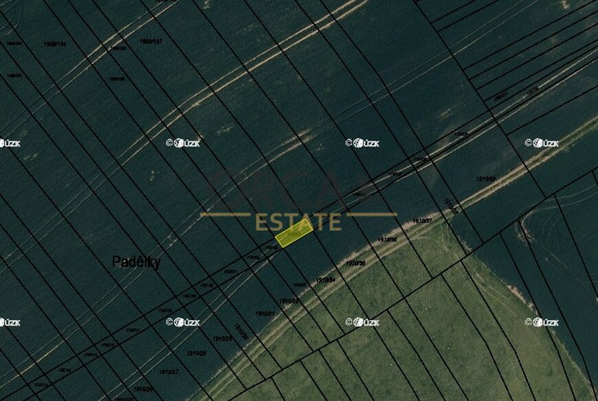 0,1 ha pozemků v k.ú. Nesovice
