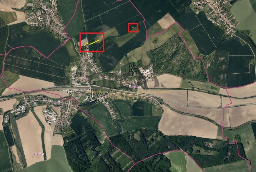 0,1 ha pozemků v k.ú. Nesovice