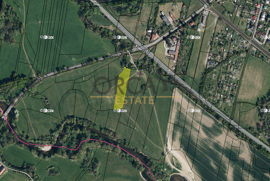 0,4 ha pozemku v k.ú. Třebechovice pod Orebem