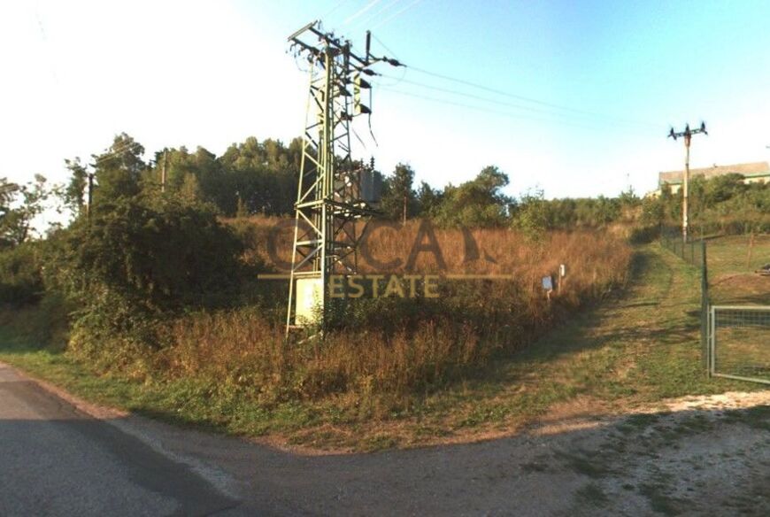 0,6 ha zajímavých pozemků v k.ú.  Lampertice