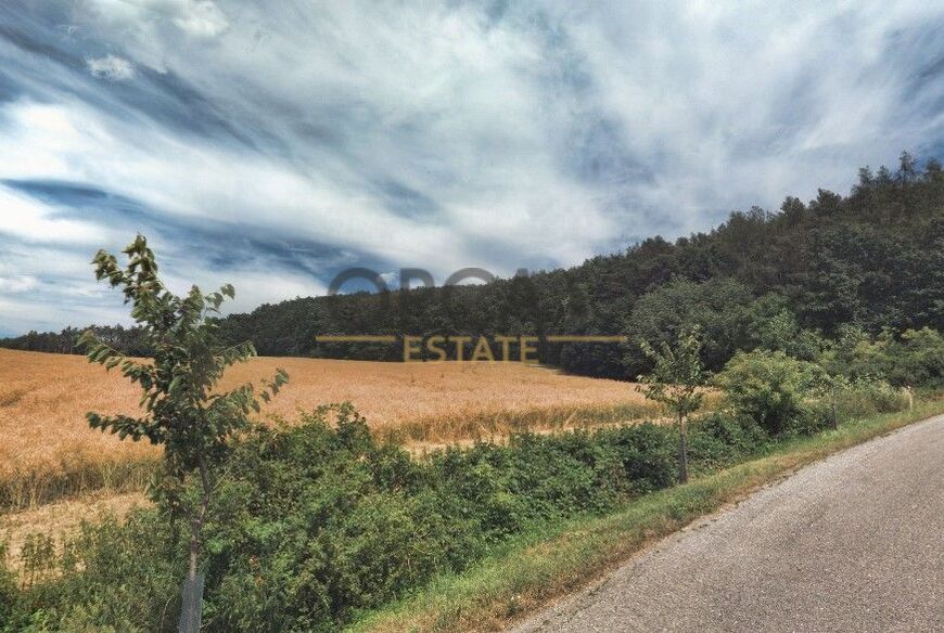 0,15 ha pozemku v k.ú. Lhotka u Zlína