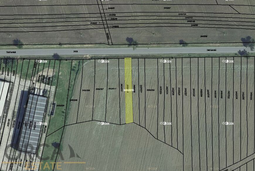 Spoluvlastnický podíl 142 m2 na pozemku v k.ú. Ratíškovice