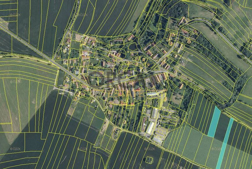Prodej perspektivních pozemků v k.ú. Hradové Střimelice o výměře 6185 m2, okr. Praha-východ