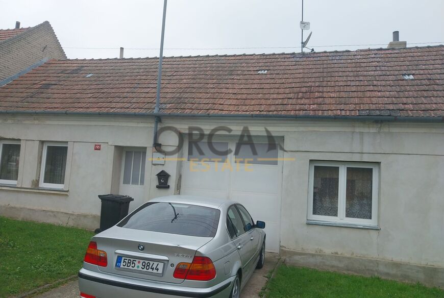 Prodej rodinného domu v obci Lipov (okres Hodonín) č.p. 295 o dispozici 5+1