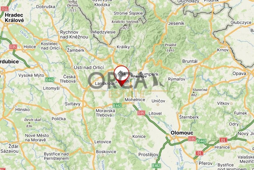 Prodej 0,8 ha pozemků v k. ú. Hněvkov