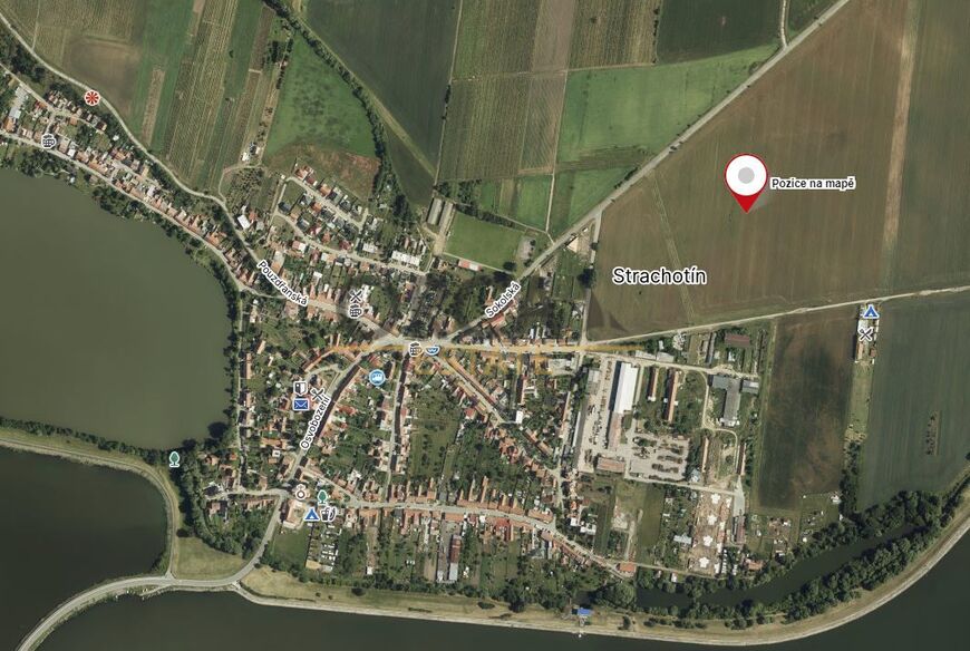 Pronájem pozemků v k.ú. Strachotín (okres Břeclav) o výměře 1904 m2