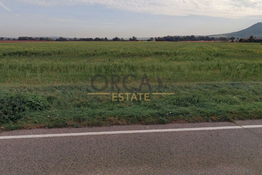 Pronájem pozemků v k.ú. Strachotín (okres Břeclav) o výměře 1904 m2