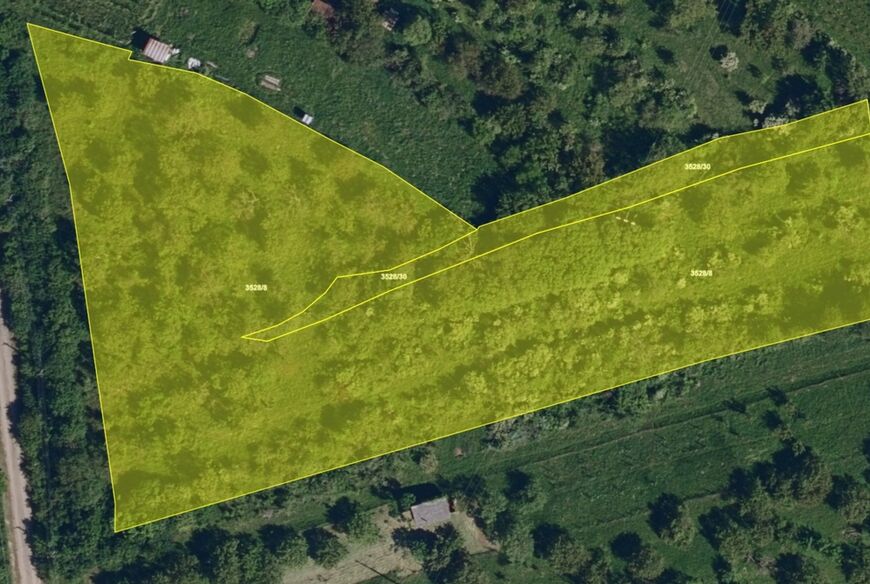 Hustopeče u Brna (7 122 m2)