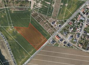 Fotografie nemovitosti - Úvaly u Prahy (7 795 m²)