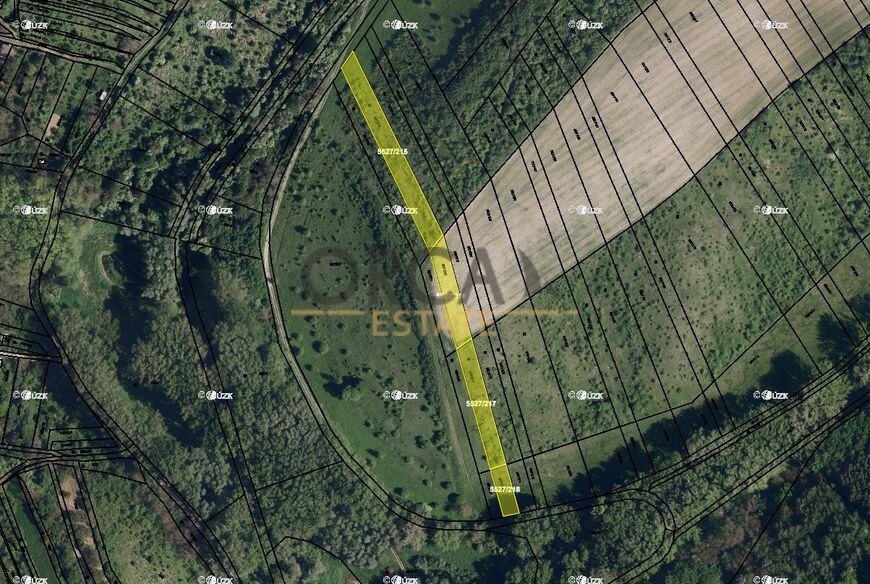 Podíl na pozemcích v k.ú. Hustopeče u Brna