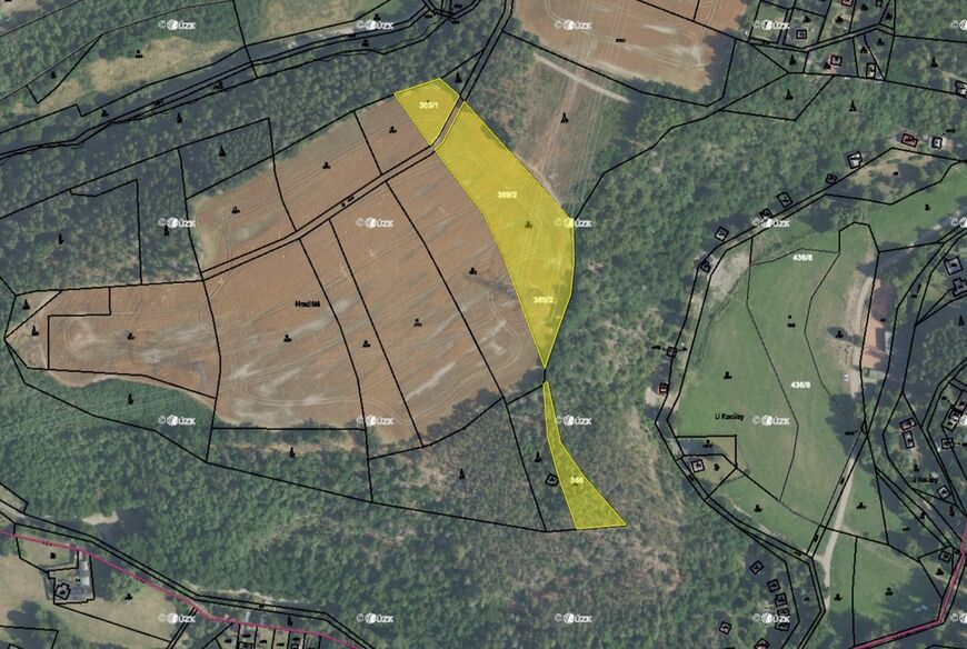 Bratřínov (8 308 m2)