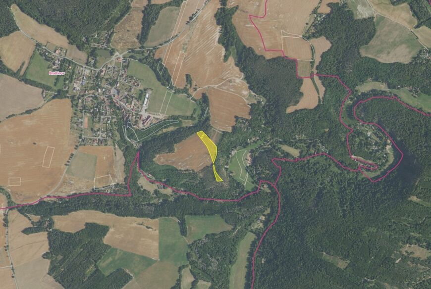 Bratřínov (8 308 m2)