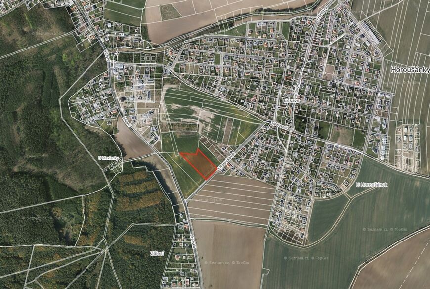 Úvaly u Prahy (7 795 m2)