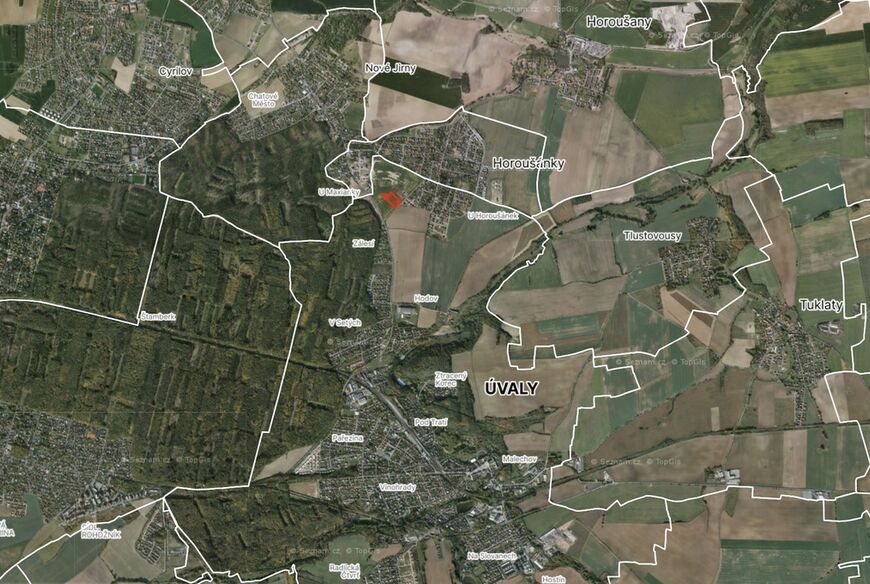 Úvaly u Prahy (7 795 m2)