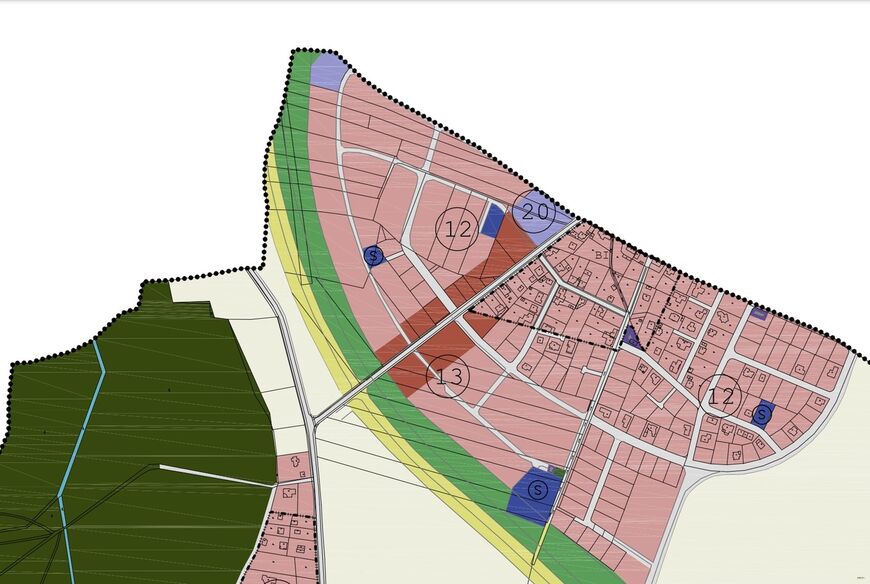 Úvaly u Prahy (7 795 m2)