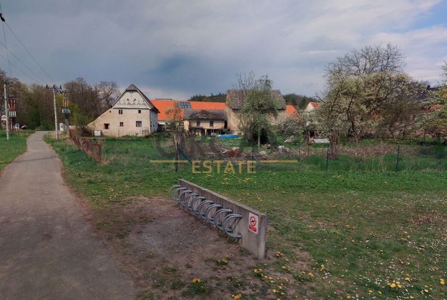 Zajímavý pozemek v k.ú. Snědovice