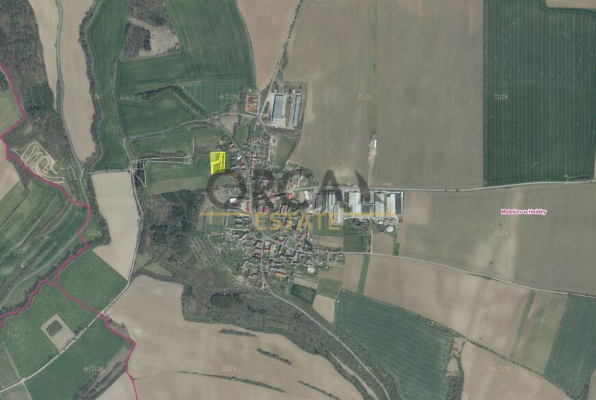 Spoluvlastnický podíl na zastavitelných pozemcích v k.ú. Malešov u Hošťky