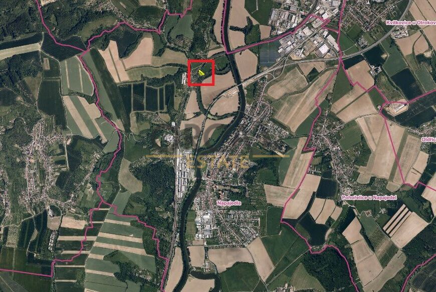 Prodej podílu 795 m2 na pozemcích v k.ú. Napajedla