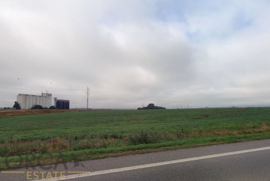 Prodej pozemku v podílovém spoluvlastnictví 2424 m2 v k.ú. Staré Město u Uherského Hradiště