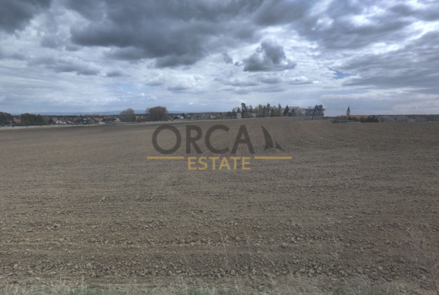 Prodej investičních pozemků 2789 m2 v k.ú. Ratíškovice
