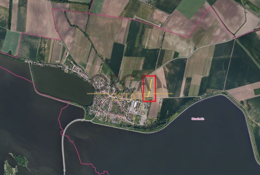 0,2 ha pozemků v k. ú. Strachotín
